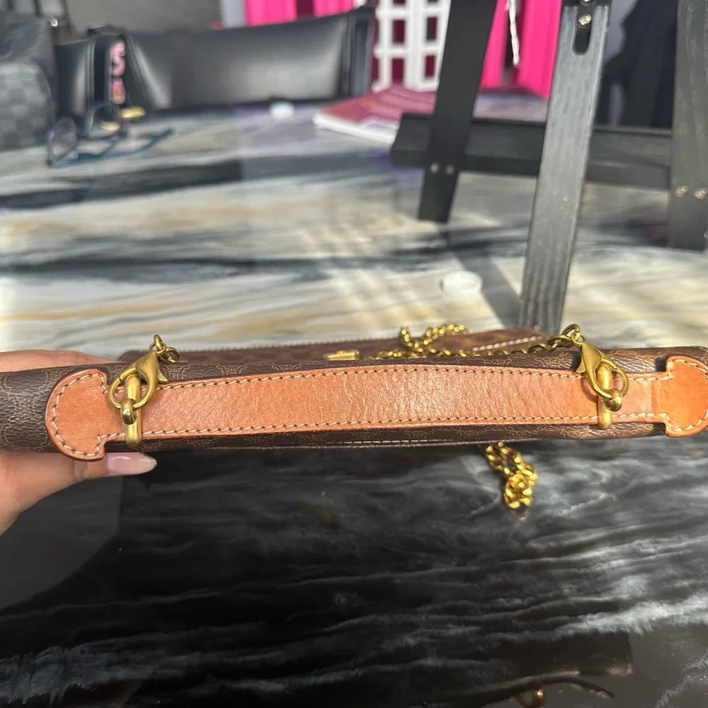 CELINE vintage shoulder bag. - Picture 4 of 9